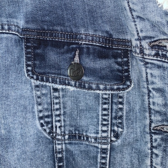 Jean jacket - Picture 5 of 6